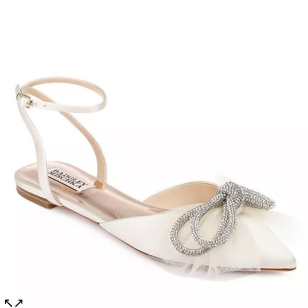 Badgley Mischka Sabina pointed toe ankle strap flats‎ size 8